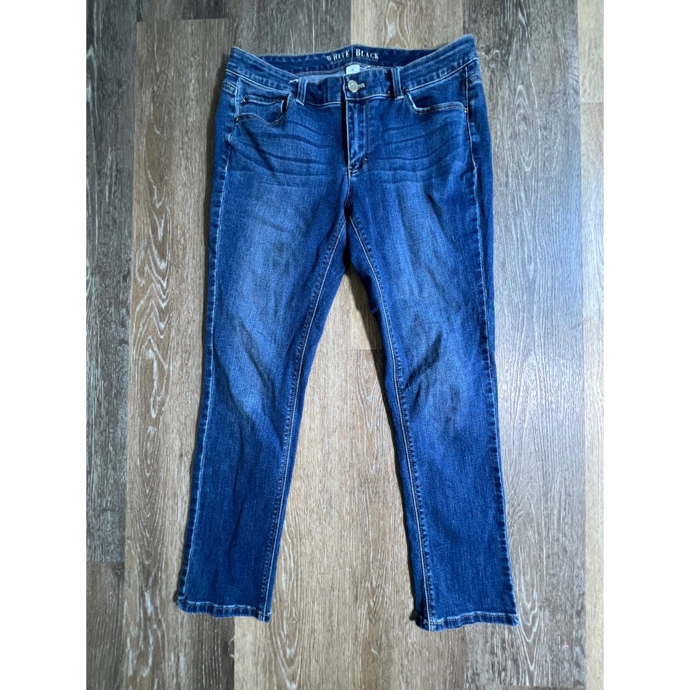 White House Black Market Jeans Women 8S Blue Slim Straight Leg Medium Wash